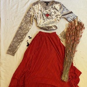 NWT Forever 21 Velvet Golf Long Sleeve Cropped Top M